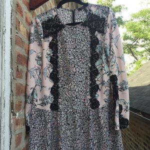 Long sleeve BCBGMaxazria pattern dress, small